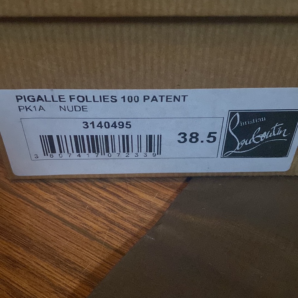 NWOT Christian Lounoutins PigalleFollies 100 Patent Nude Pumps - Picture 14 of 17